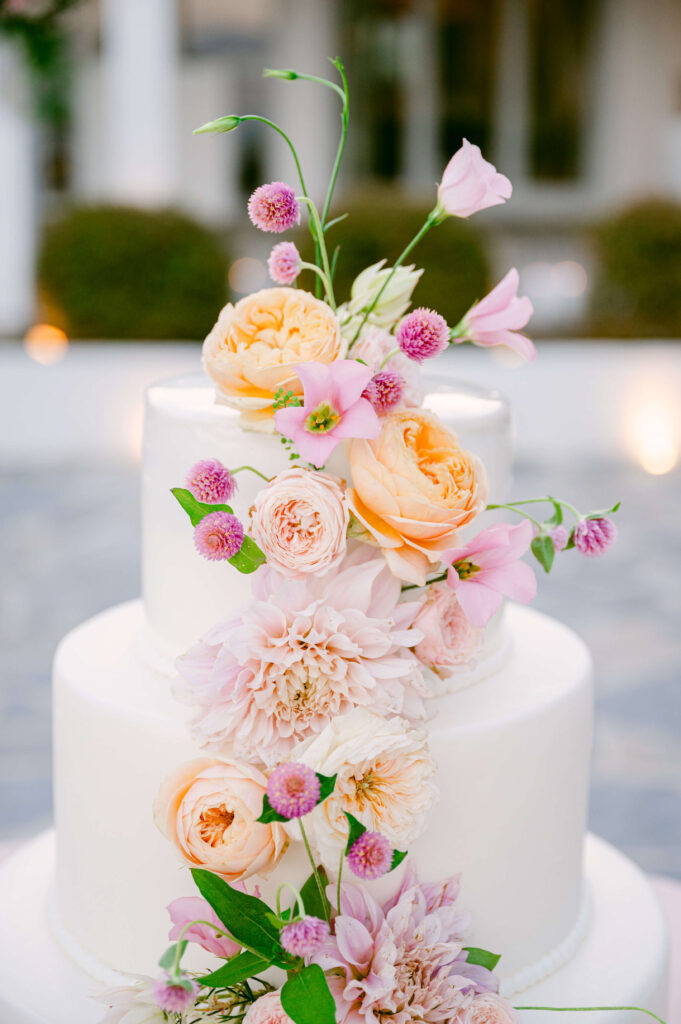 pastel wedding cake
