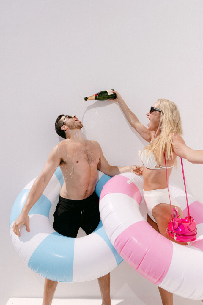 Poolparty28